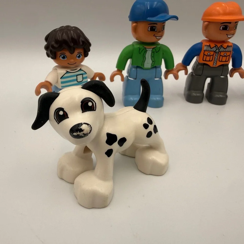 Lego Duplo Figure Lot 7pc Elephant Dalmatian Construction Catwoman Figures